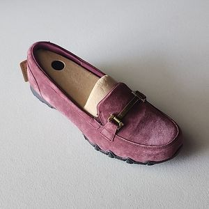 Skechers Women's Suede Loafers in Plum and Cream